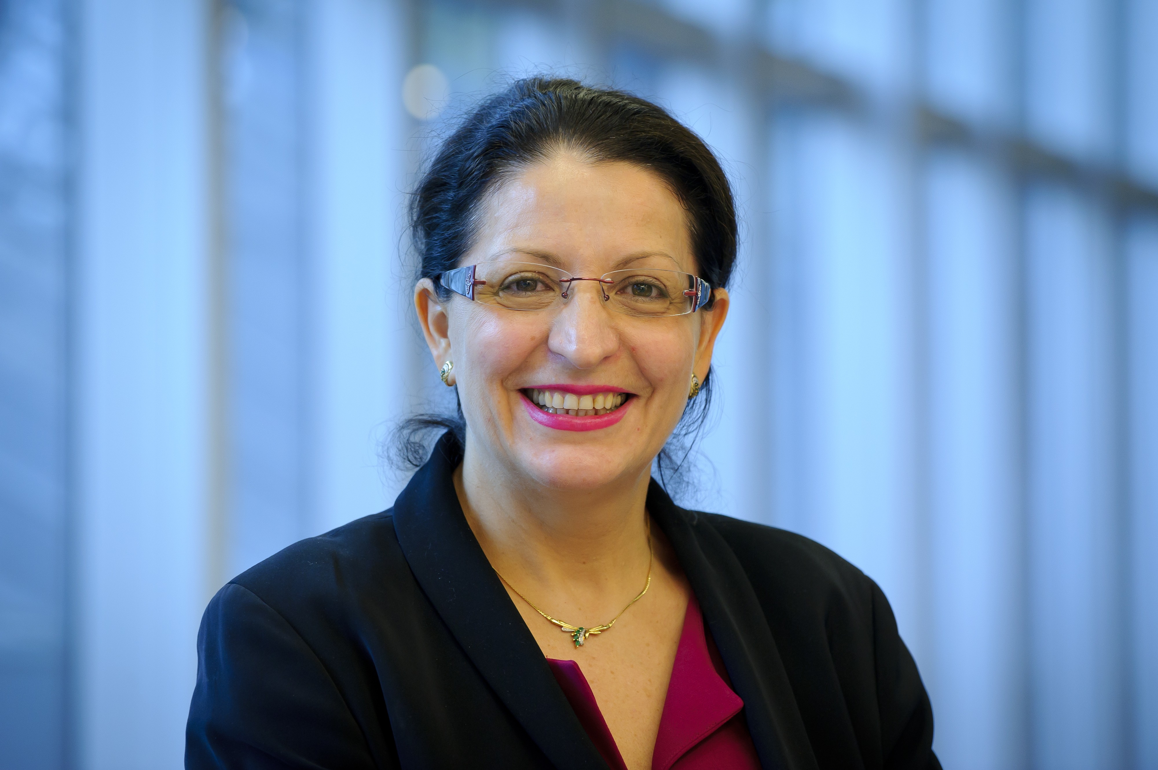 Muriel Garcia, Cadre stratégique au groupe La Poste-Direction de l'Engagement